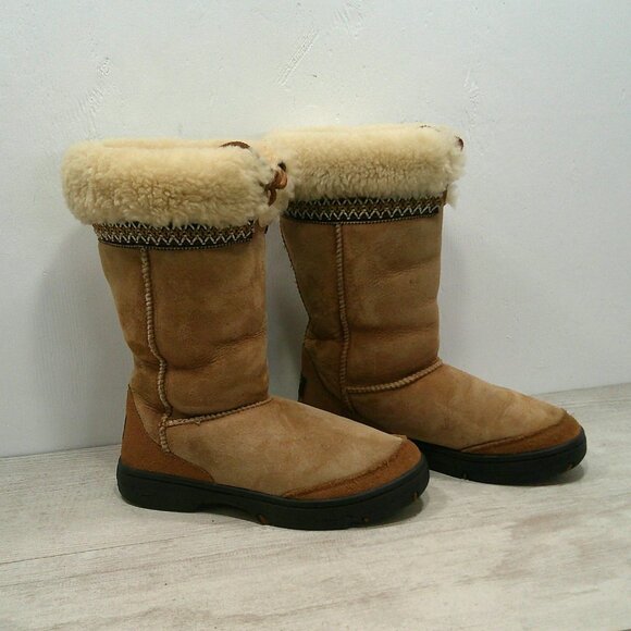 UGG Shoes - UGG Australia Embroidered Ultimate Fur Cuff Shearling Lined Winter Boot Size 6